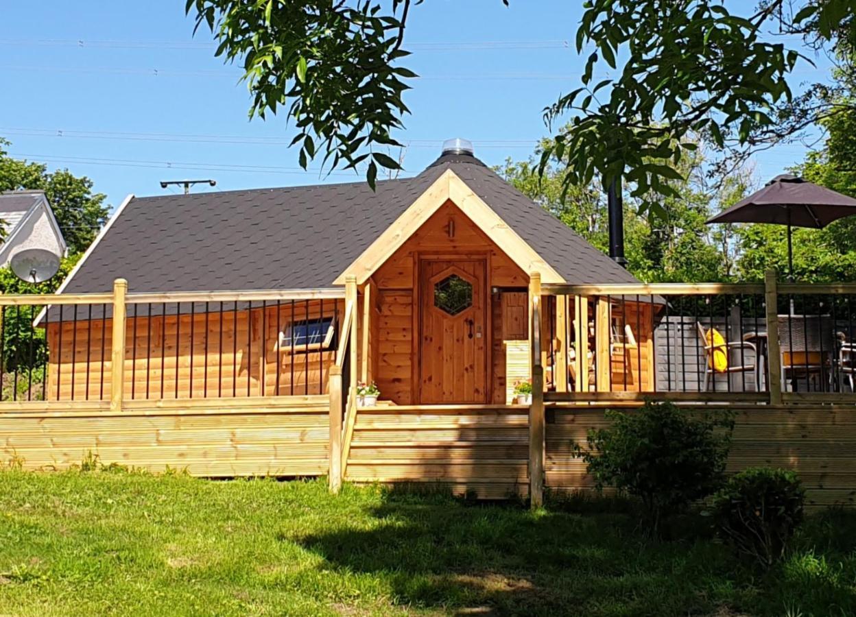 The Hive - Unique Log Cabin With Wood Burning Stove Ludchurch Exterior photo